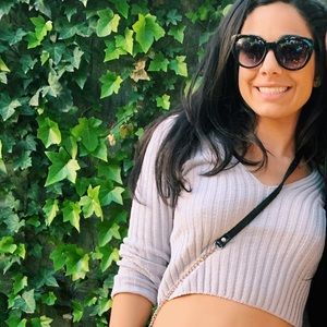 Forever 21 Gray Cropped Sweater